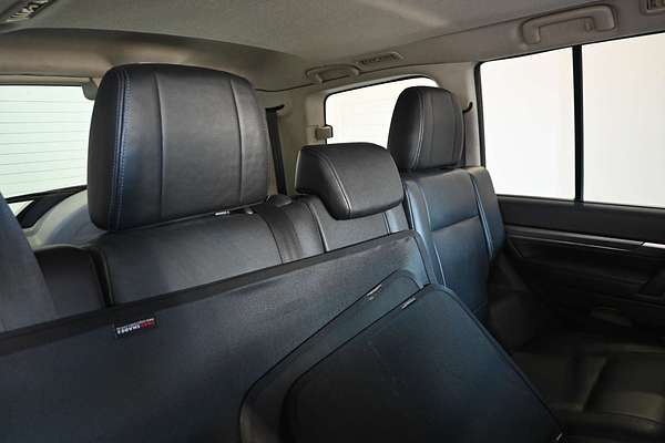 2014 Mitsubishi Pajero Exceed NX