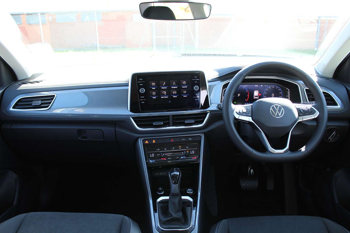 2025 Volkswagen T-Roc 110TSI Style D11