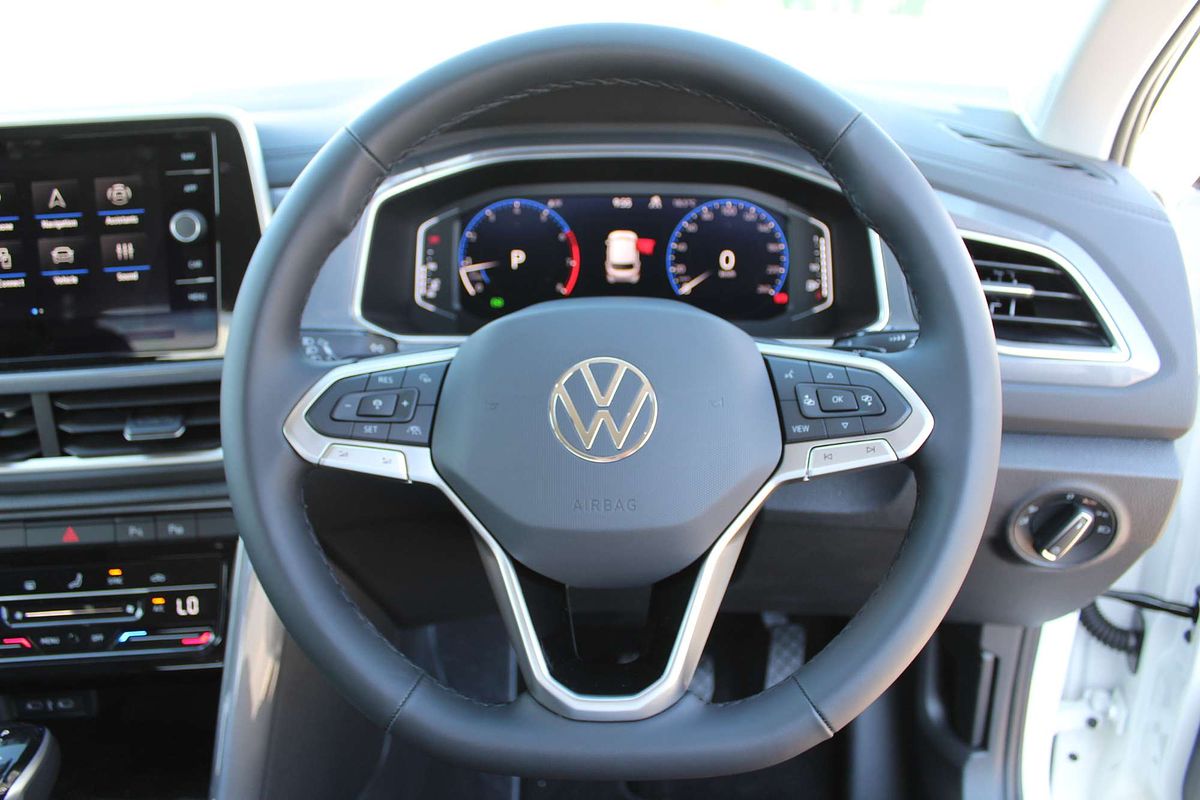 2025 Volkswagen T-Roc 110TSI Style D11