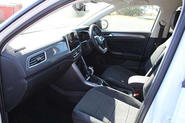 2025 Volkswagen T-Roc 110TSI Style D11
