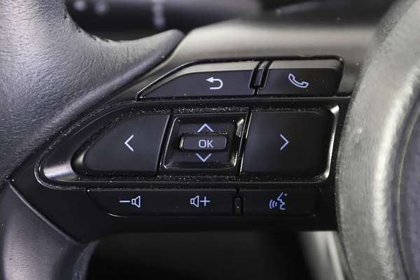 2021 Toyota Yaris SX Hybrid MXPH10R