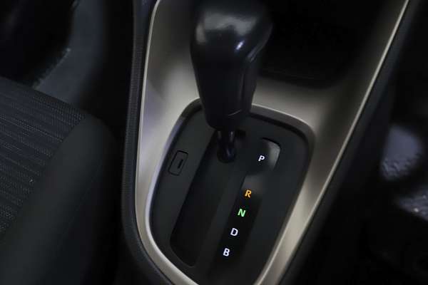 2021 Toyota Yaris SX Hybrid MXPH10R