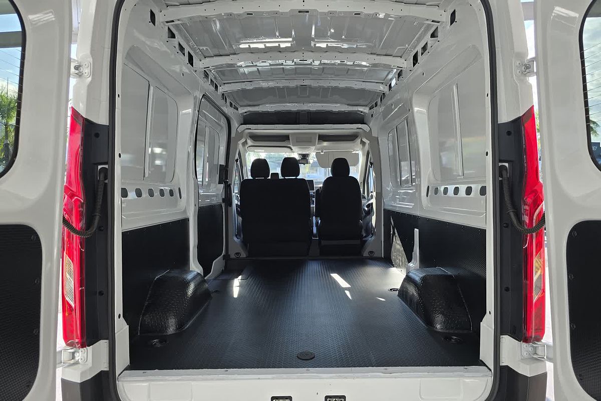 2023 LDV DELIVER 9 DELIVER 9 MWB MID ROOF SV63D