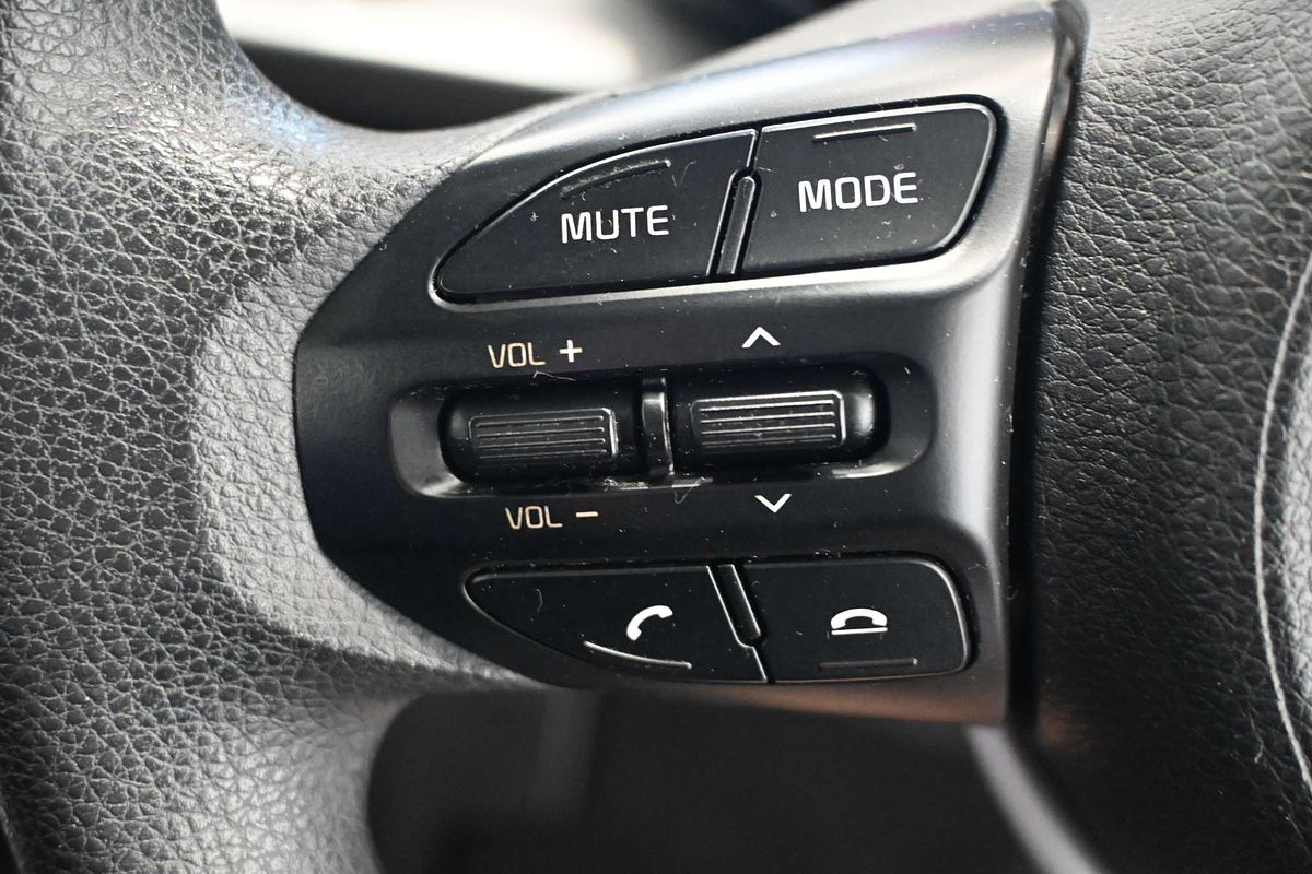2017 Kia Rio S YB