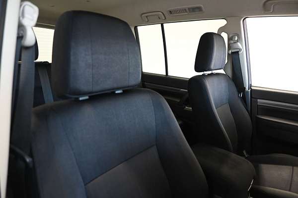 2020 Mitsubishi Pajero