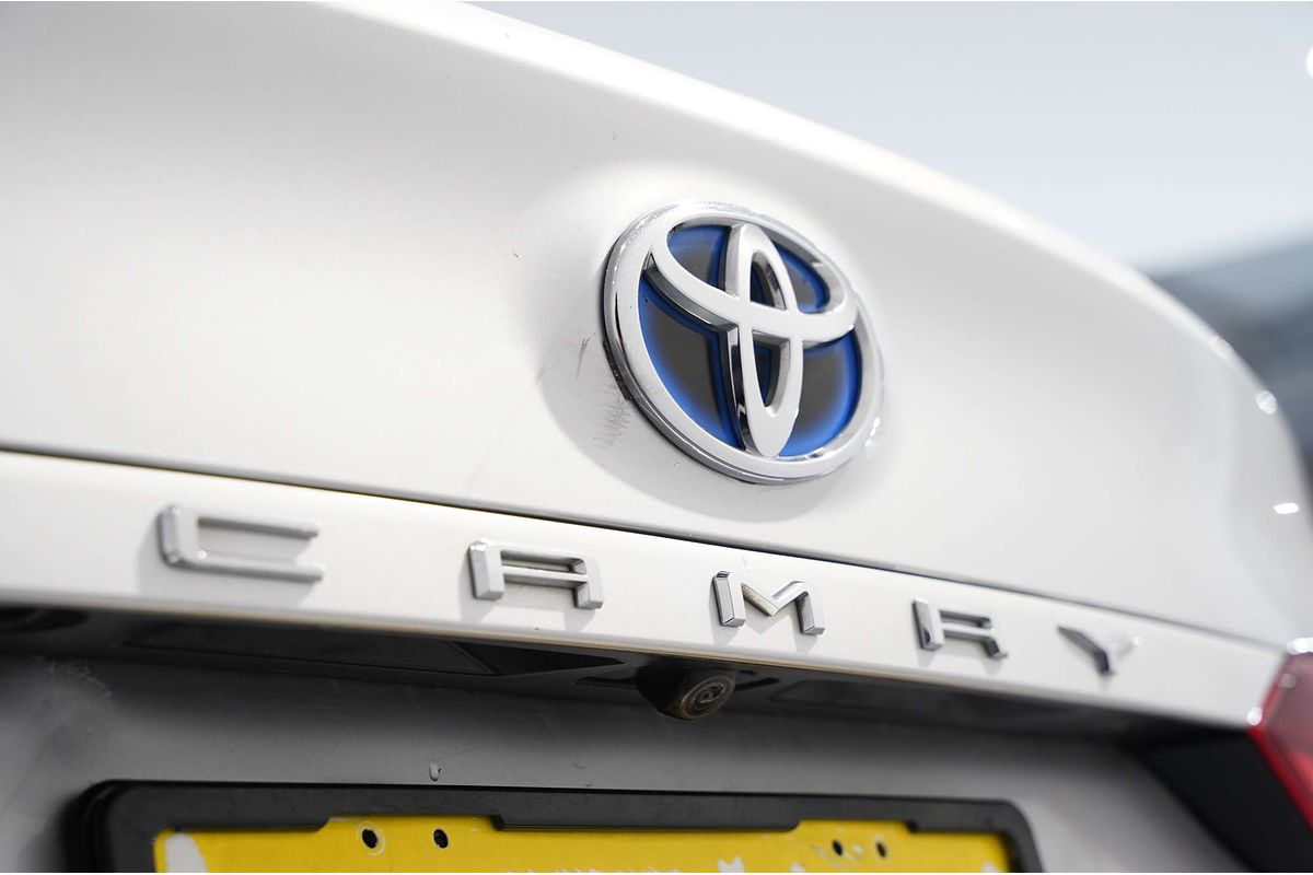 2021 Toyota Camry Ascent AXVH70R