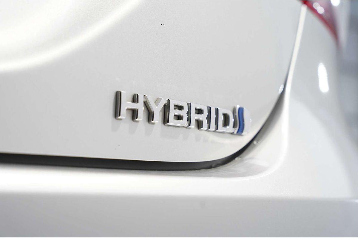 2021 Toyota Camry Ascent AXVH70R