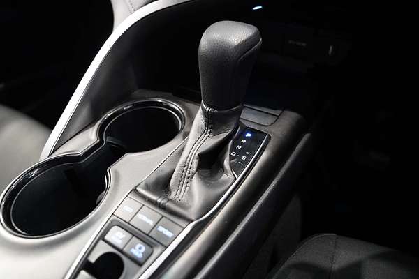 2021 Toyota Camry Ascent AXVH70R
