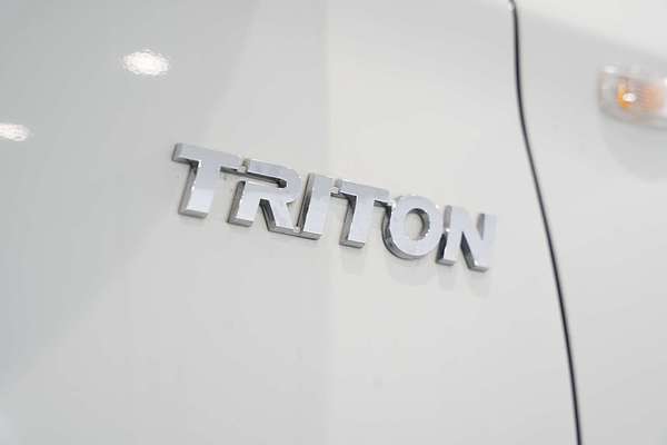 2020 Mitsubishi Triton GLX ADAS MR 4X4