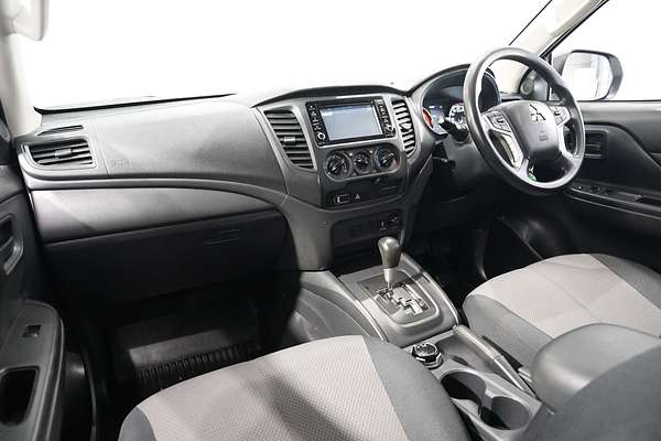 2020 Mitsubishi Triton GLX ADAS MR 4X4