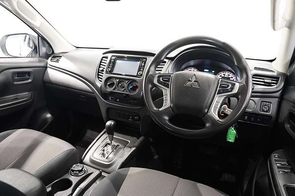 2020 Mitsubishi Triton GLX ADAS MR 4X4