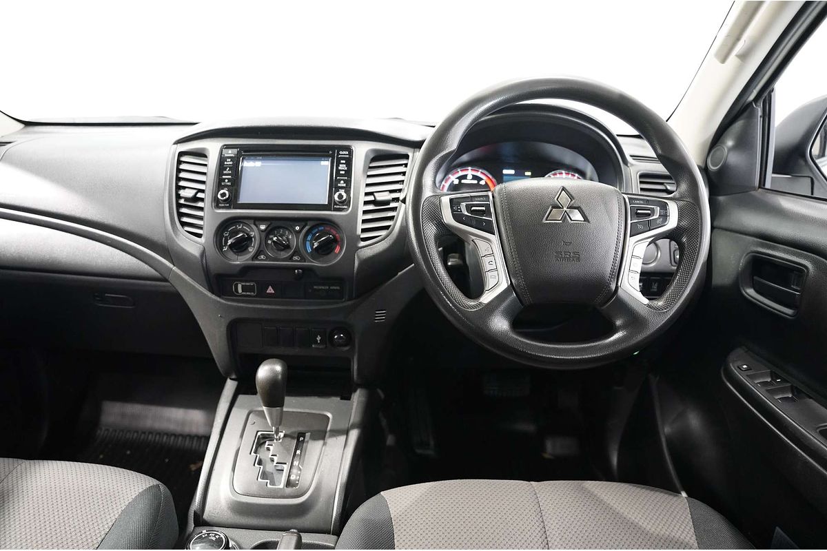 2020 Mitsubishi Triton GLX ADAS MR 4X4