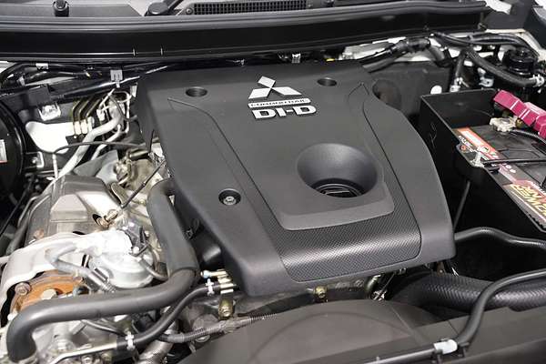 2020 Mitsubishi Triton GLX ADAS MR 4X4