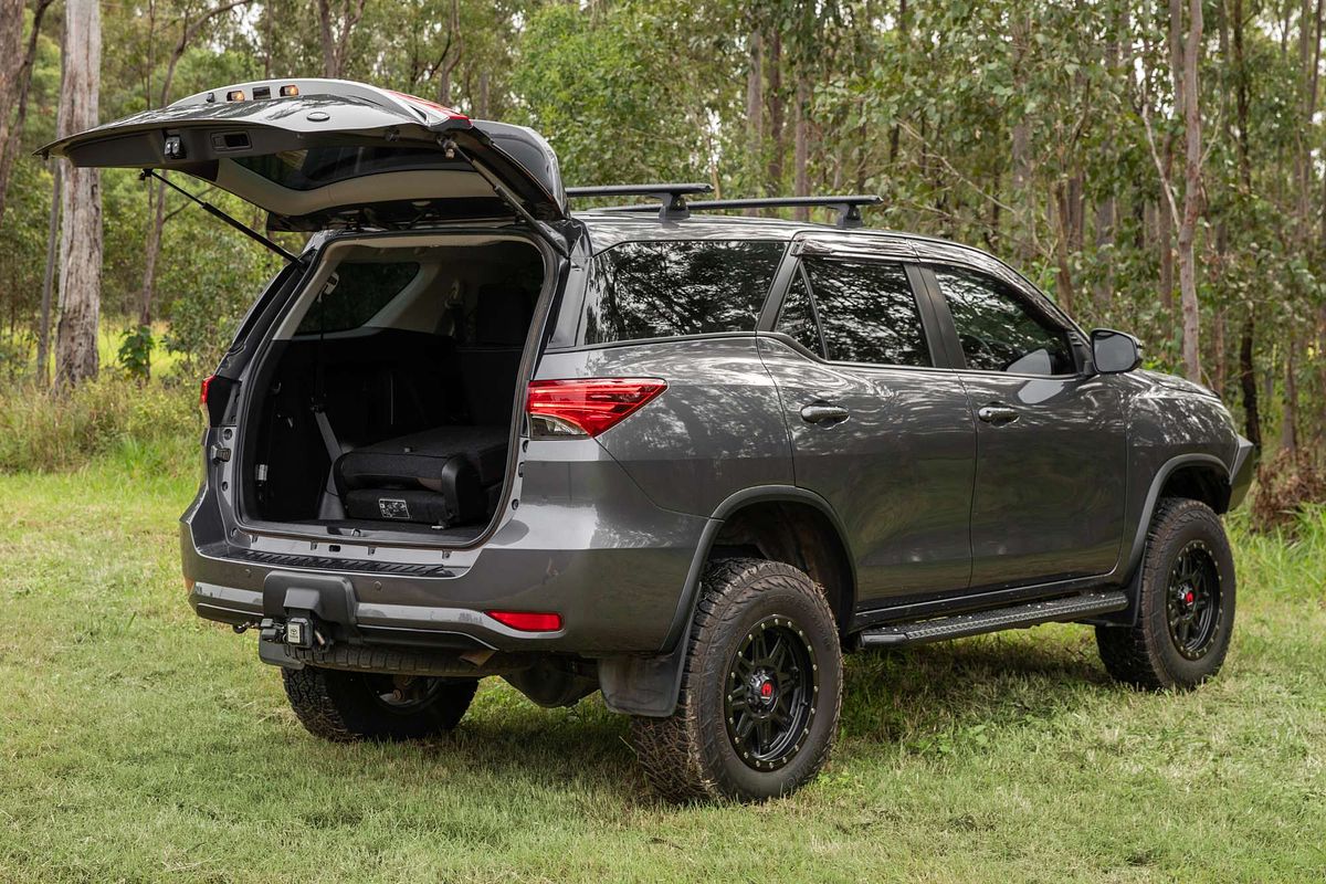 2018 Toyota Fortuner GX GUN156R