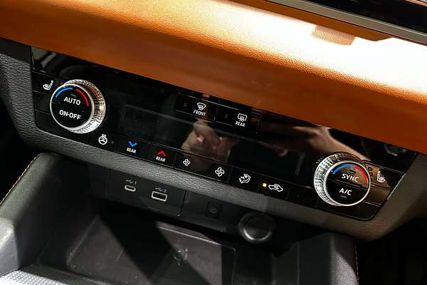 2023 Mitsubishi Outlander Exceed Tourer ZM
