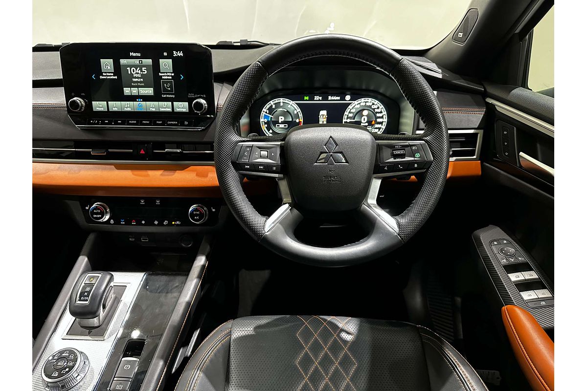 2023 Mitsubishi Outlander Exceed Tourer ZM