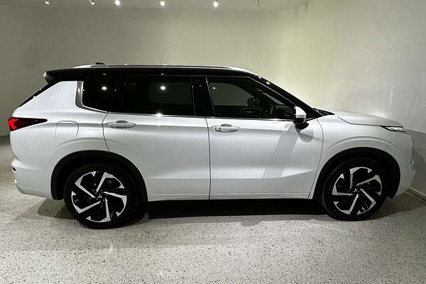 2023 Mitsubishi Outlander Exceed Tourer ZM