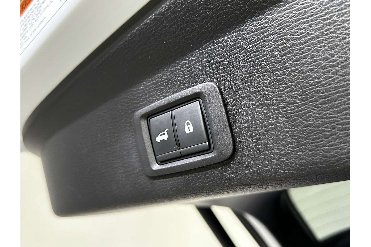 2023 Mitsubishi Outlander Exceed Tourer ZM