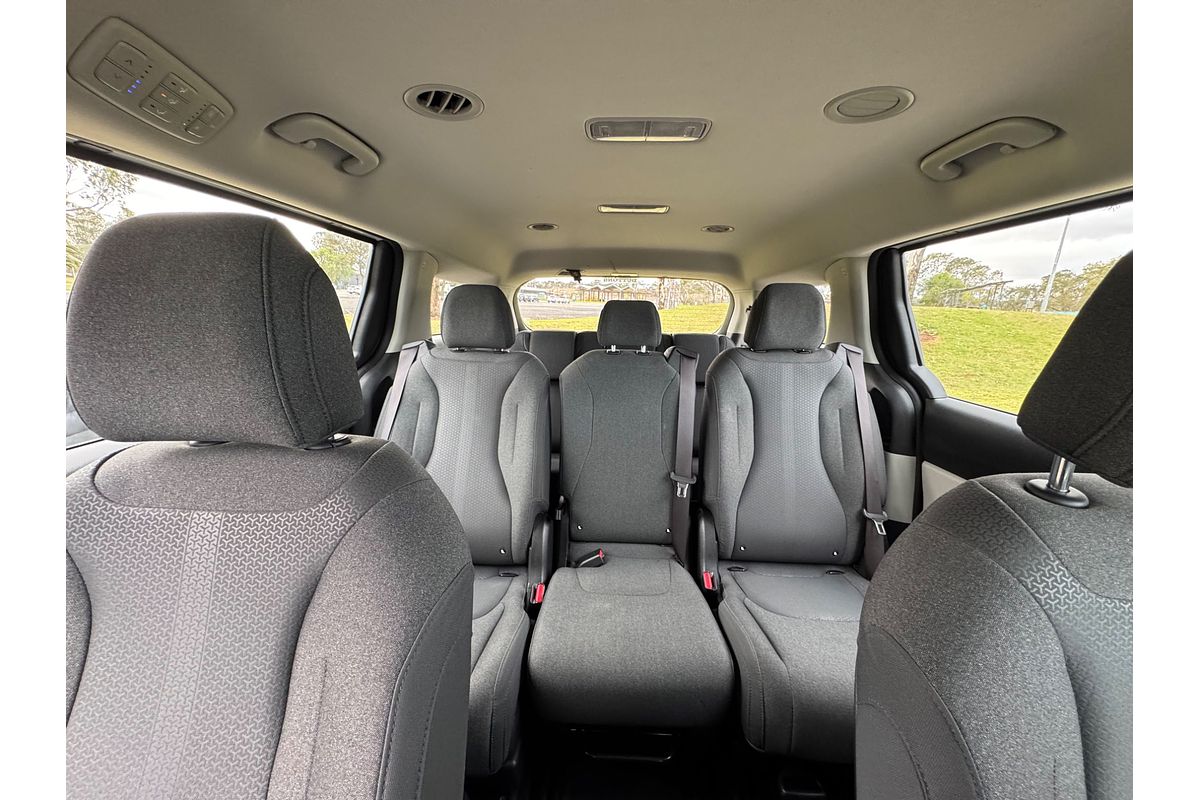 2021 Kia Carnival S KA4