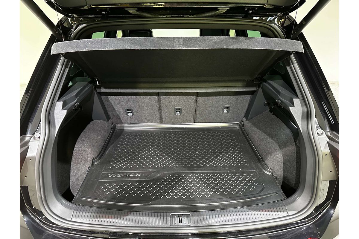2022 Volkswagen Tiguan 162TSI R-Line 5N