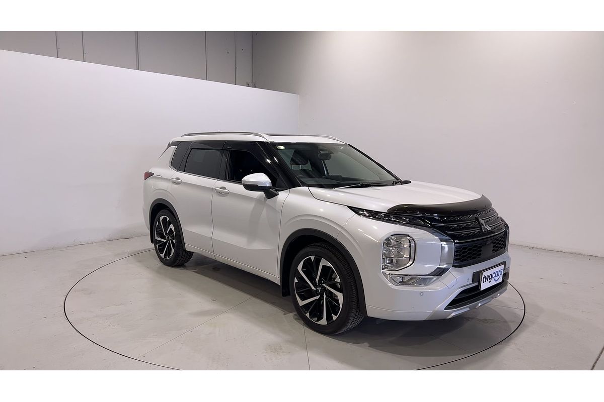 2022 Mitsubishi Outlander Exceed ZM