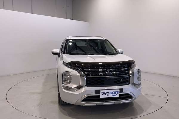 2022 Mitsubishi Outlander Exceed ZM