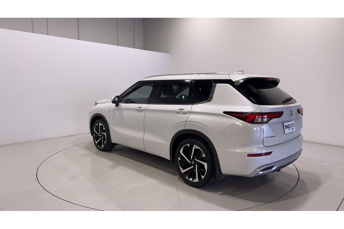 2022 Mitsubishi Outlander Exceed ZM