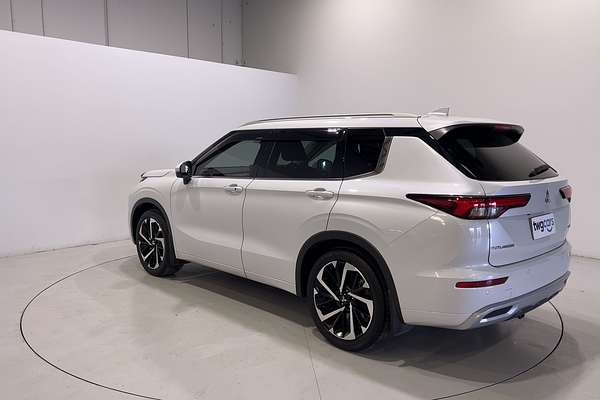 2022 Mitsubishi Outlander Exceed ZM