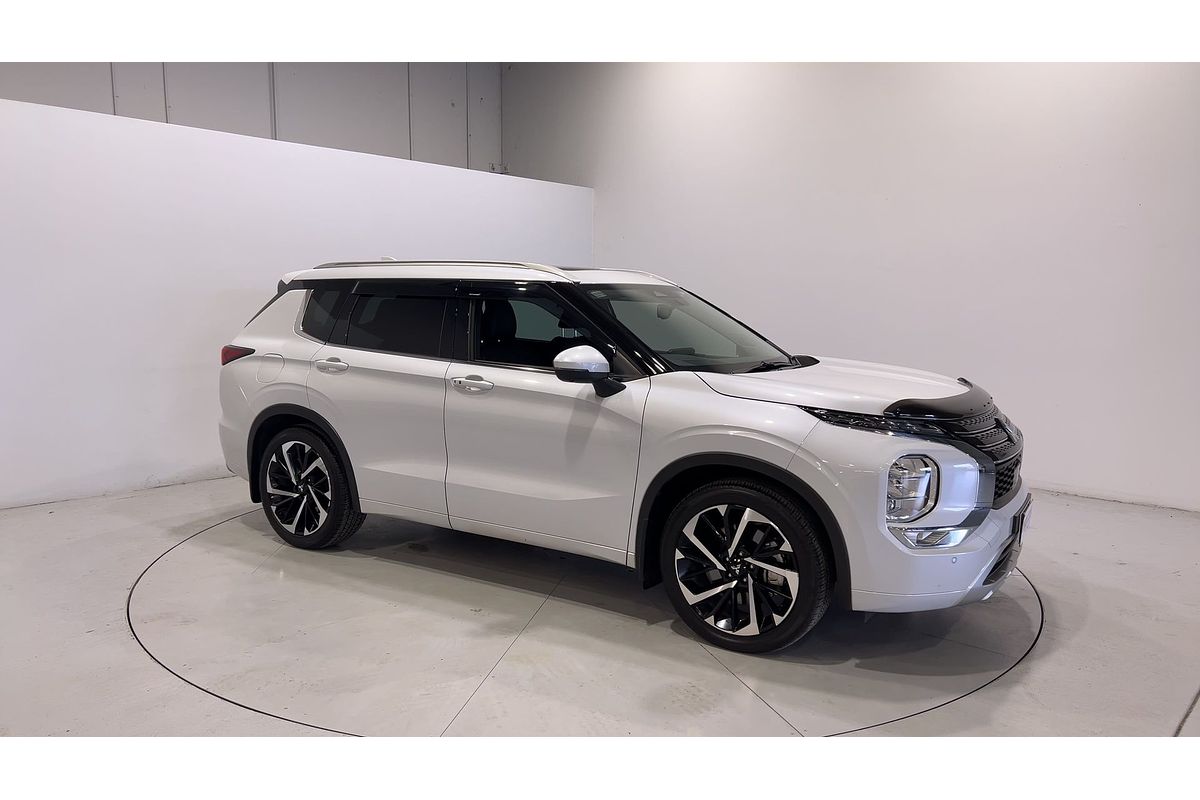 2022 Mitsubishi Outlander Exceed ZM