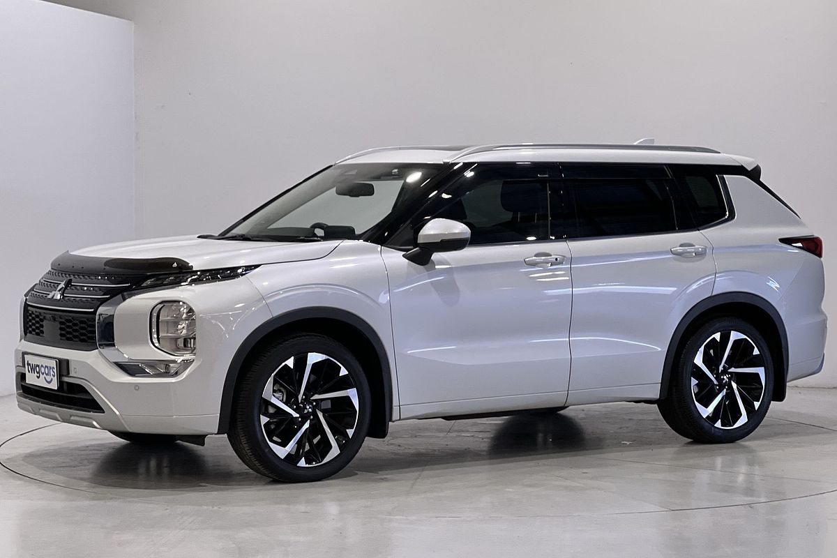 2022 Mitsubishi Outlander Exceed ZM