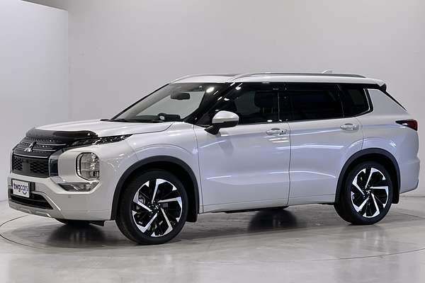 2022 Mitsubishi Outlander Exceed ZM