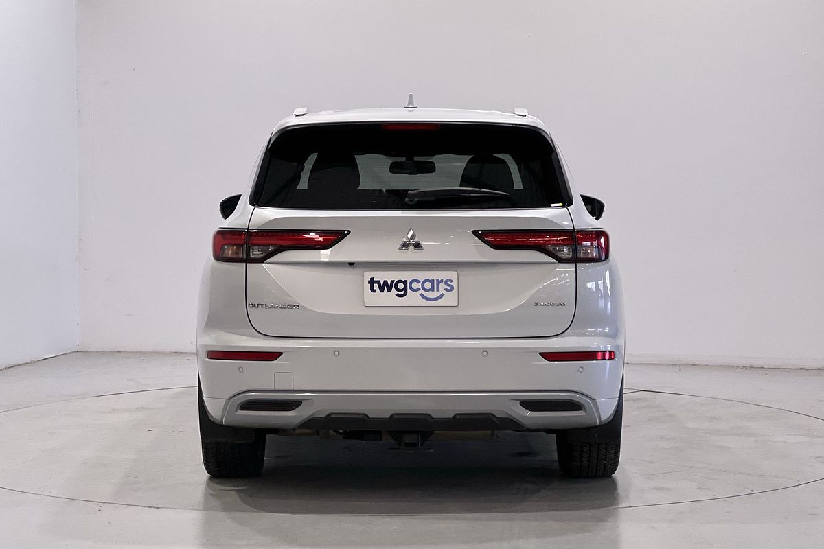 2022 Mitsubishi Outlander Exceed ZM