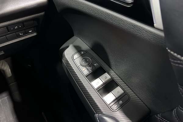 2022 Mitsubishi Outlander Exceed ZM