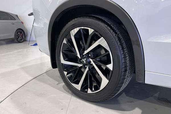 2022 Mitsubishi Outlander Exceed ZM