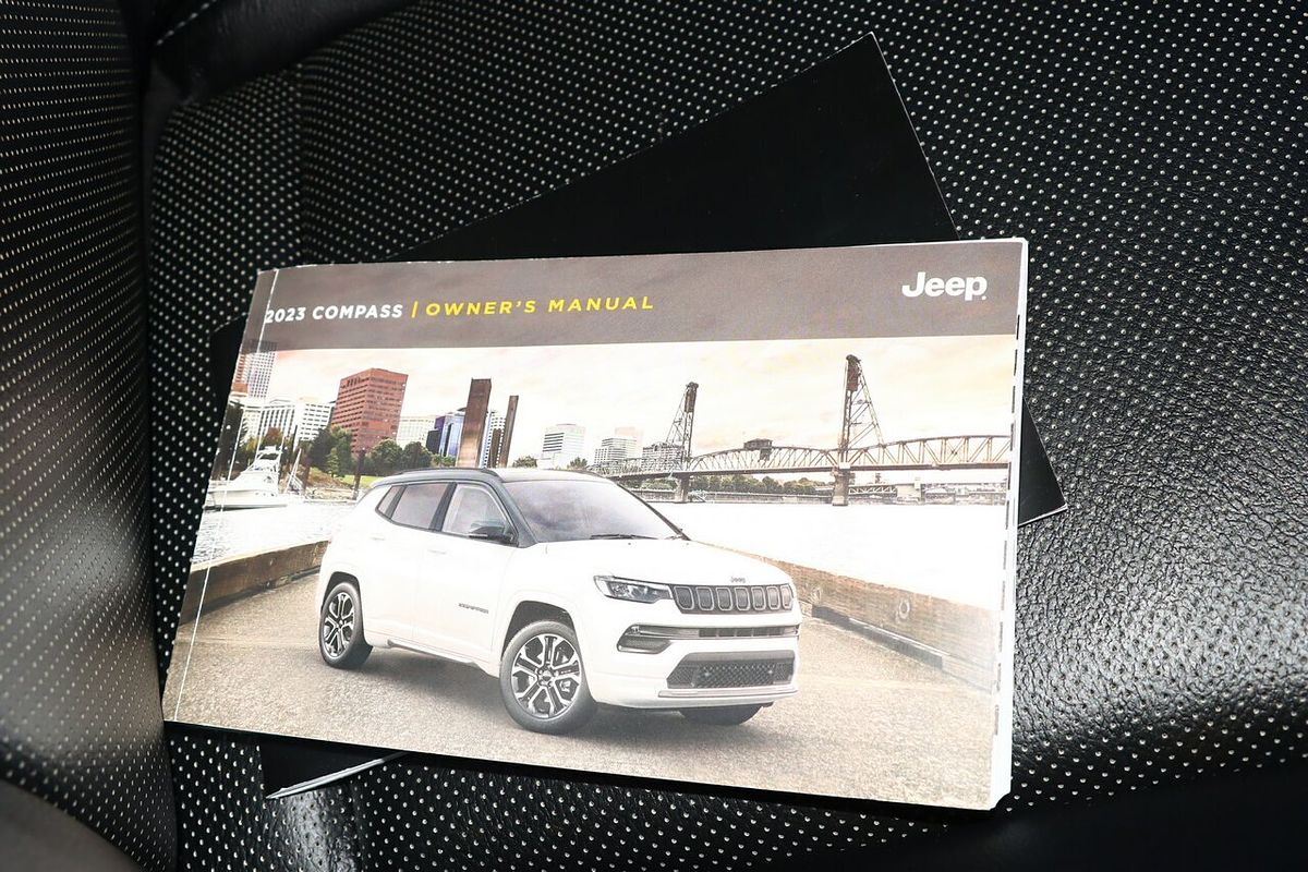 2023 Jeep Compass S-Limited M6