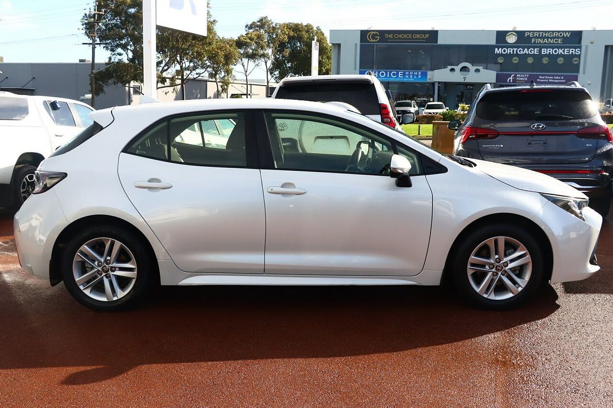2021 Toyota Corolla Ascent Sport MZEA12R