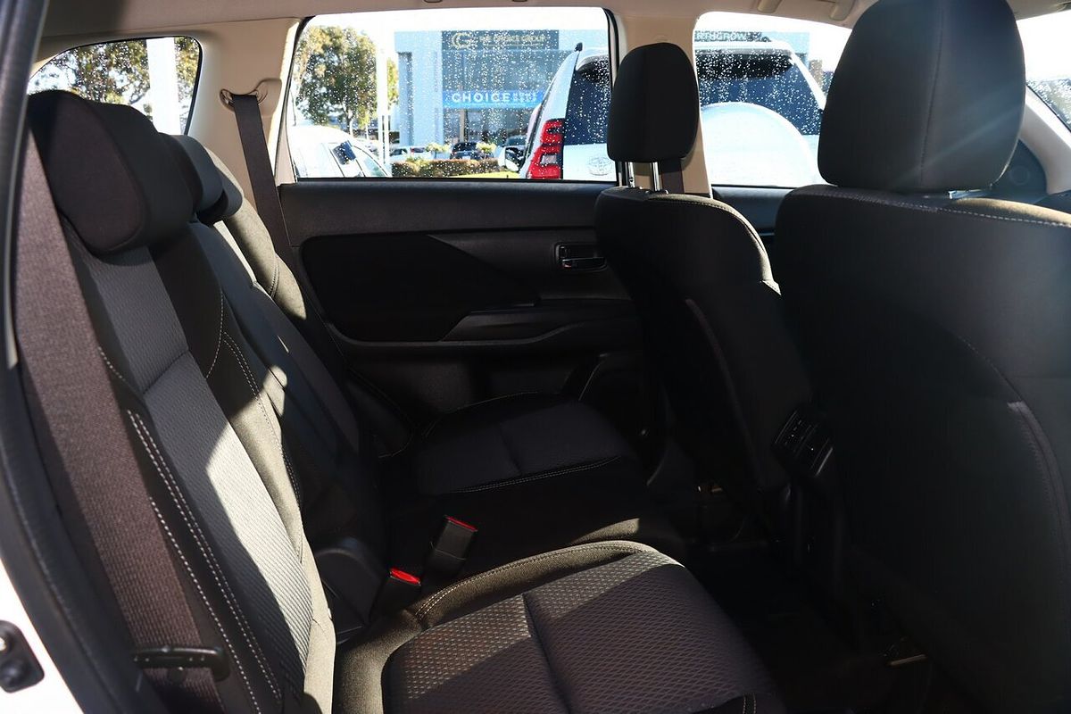 2021 Mitsubishi Outlander ES ZL