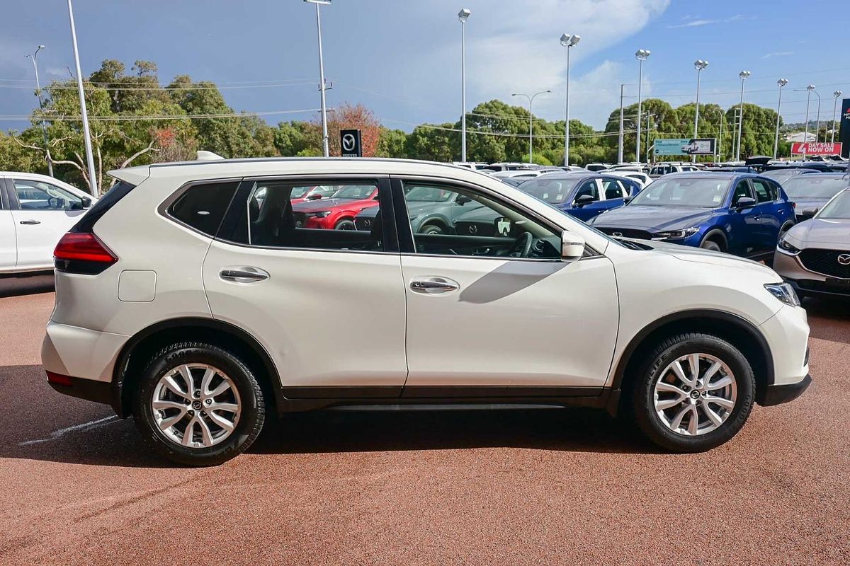 2017 Nissan X-TRAIL ST T32