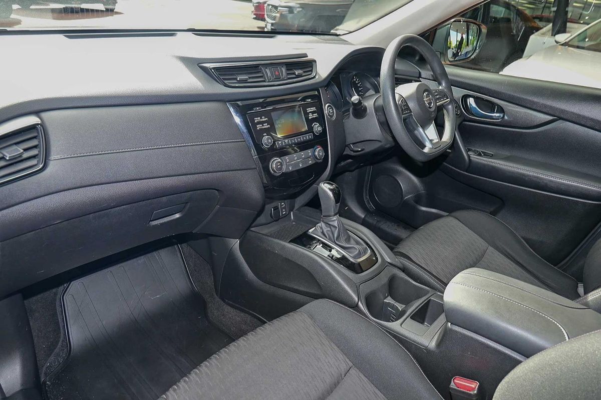 2017 Nissan X-TRAIL ST T32
