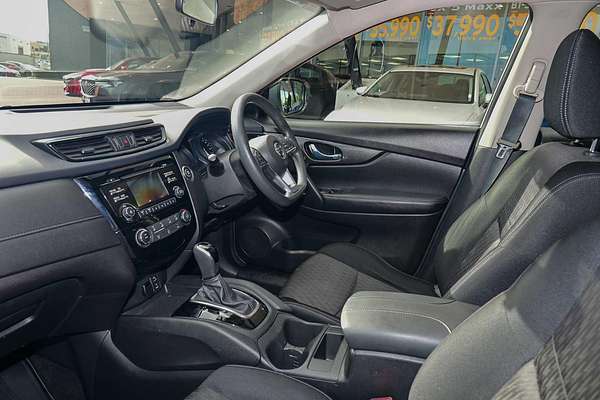 2017 Nissan X-TRAIL ST T32