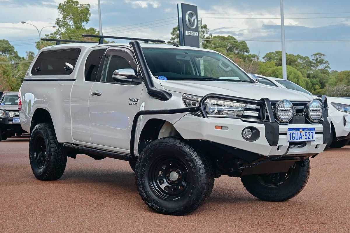 2015 Toyota Hilux SR5 GUN126R 4X4