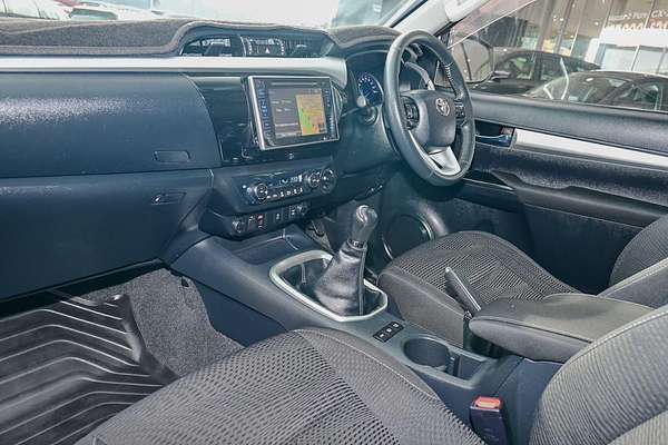 2015 Toyota Hilux SR5 GUN126R 4X4