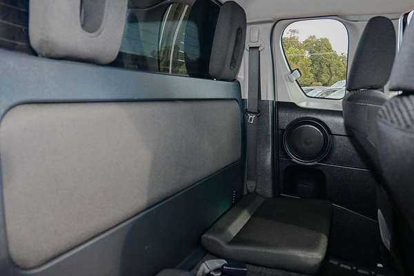 2015 Toyota Hilux SR5 GUN126R 4X4