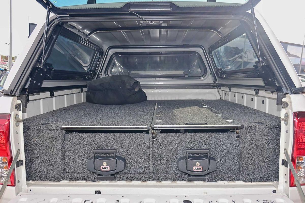 2015 Toyota Hilux SR5 GUN126R 4X4