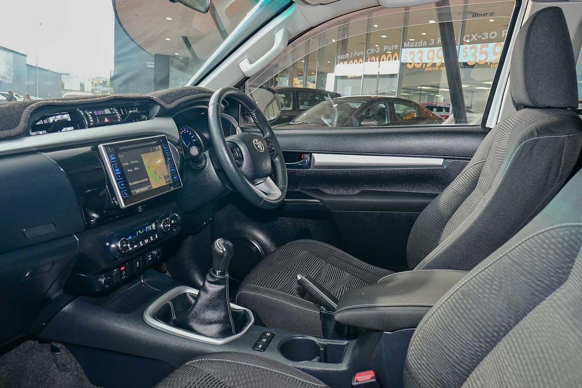 2015 Toyota Hilux SR5 GUN126R 4X4