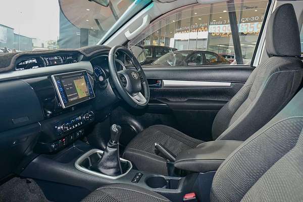 2015 Toyota Hilux SR5 GUN126R 4X4