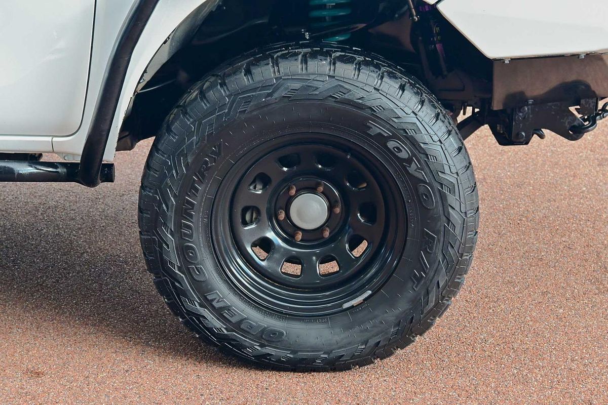 2015 Toyota Hilux SR5 GUN126R 4X4