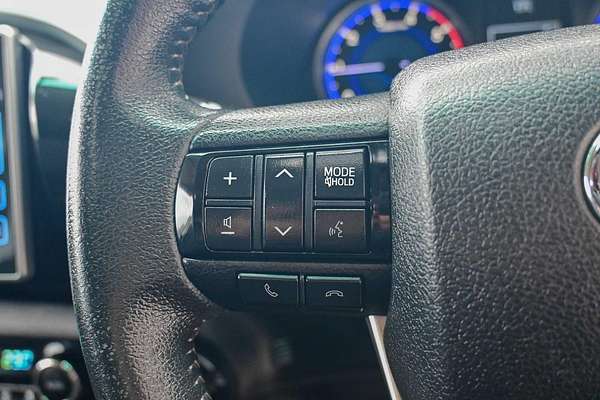 2015 Toyota Hilux SR5 GUN126R 4X4