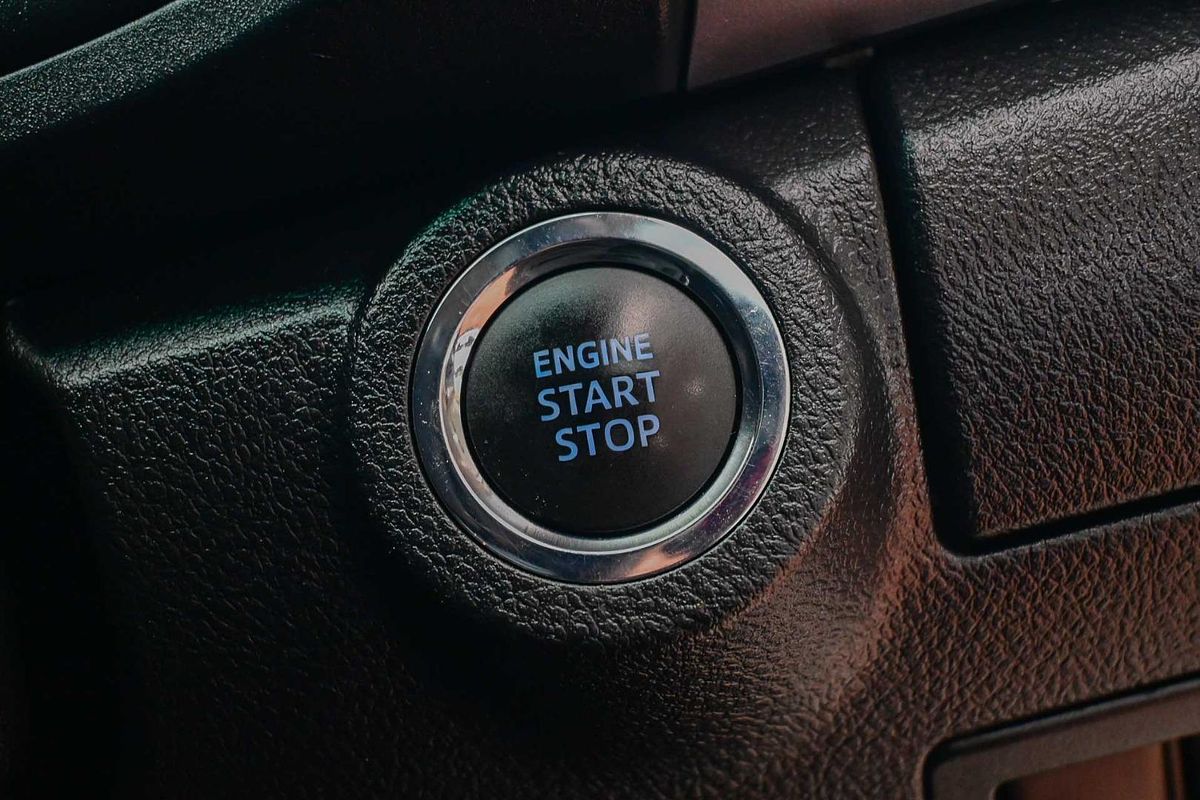 2015 Toyota Hilux SR5 GUN126R 4X4