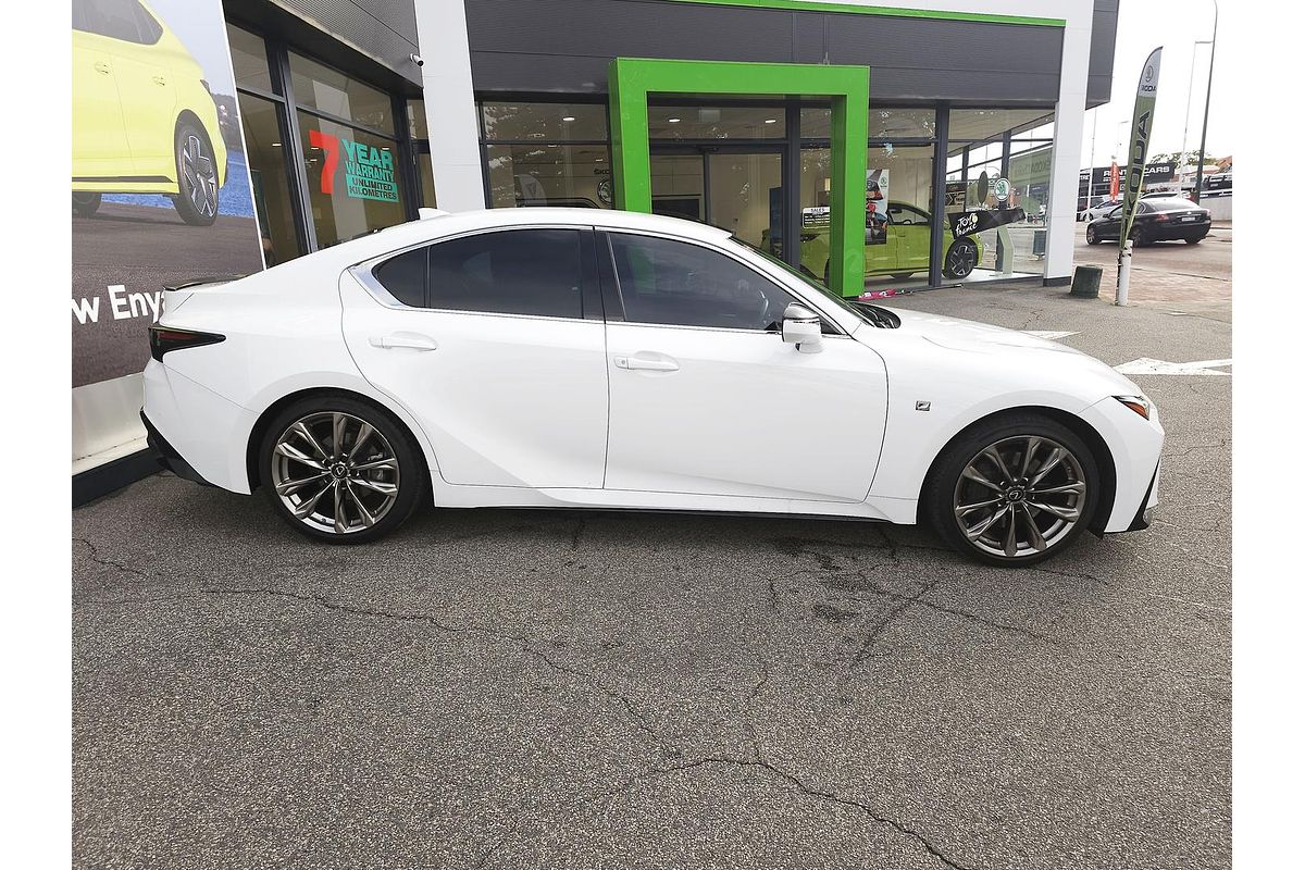 2020 Lexus IS IS300h F Sport AVE30R